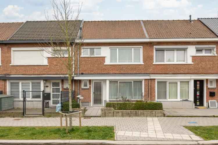 Huis te koop Koningslo: Gezellige 2-gevelwoning 100m² met tuin