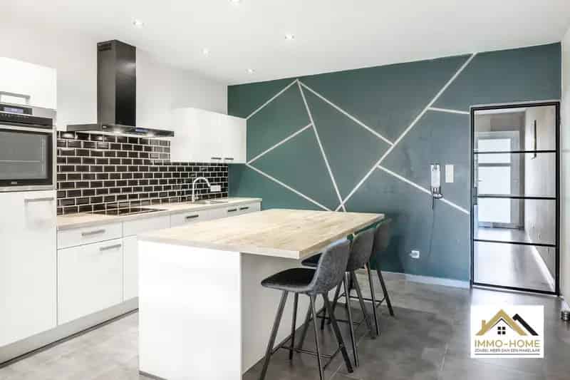 Huis te koop Overmere: Ruime gerenoveerde woning nabij centrum