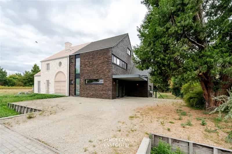 Moderne luxe en comfort in recente woning met 4 slaapkamers