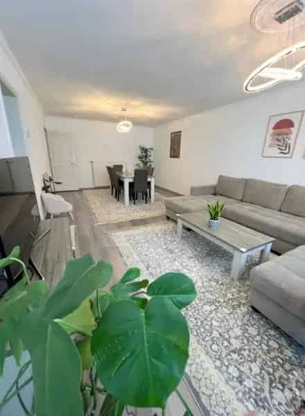 Appartement te koop Sint Niklaas 2 slaapkamers garage