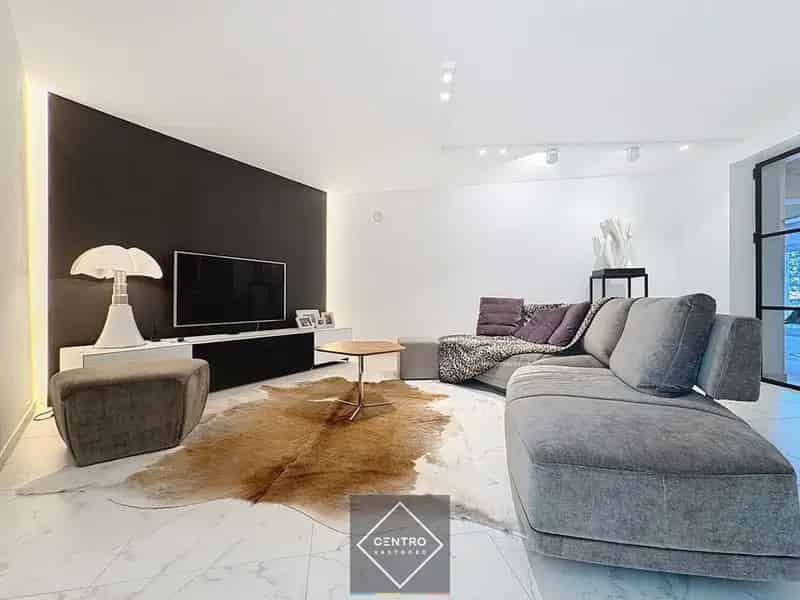 Villa te koop Izegem 4 slaapkamers 650m²
