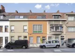 Huis te koop Kortrijk - 4 slaapkamers - Renovatieproject