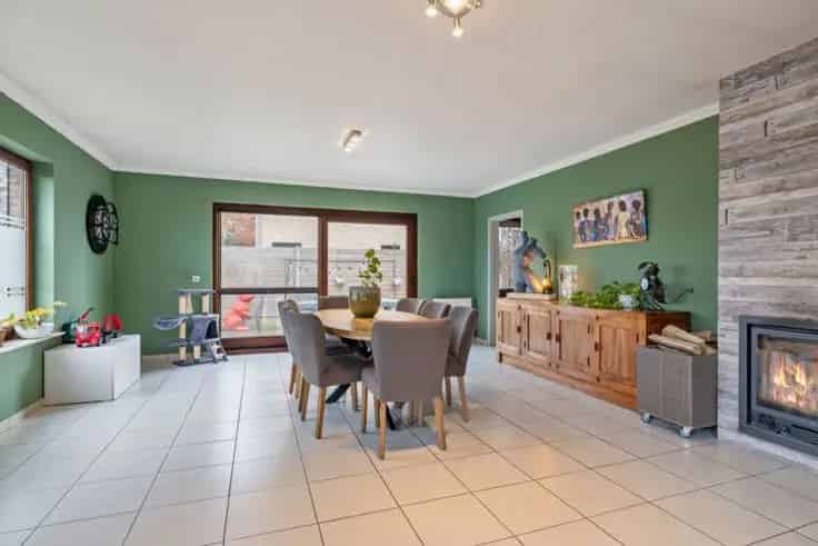 Huis Te Koop Zelzate 7 Slaapkamers Grote Tuin Zonnepanelen