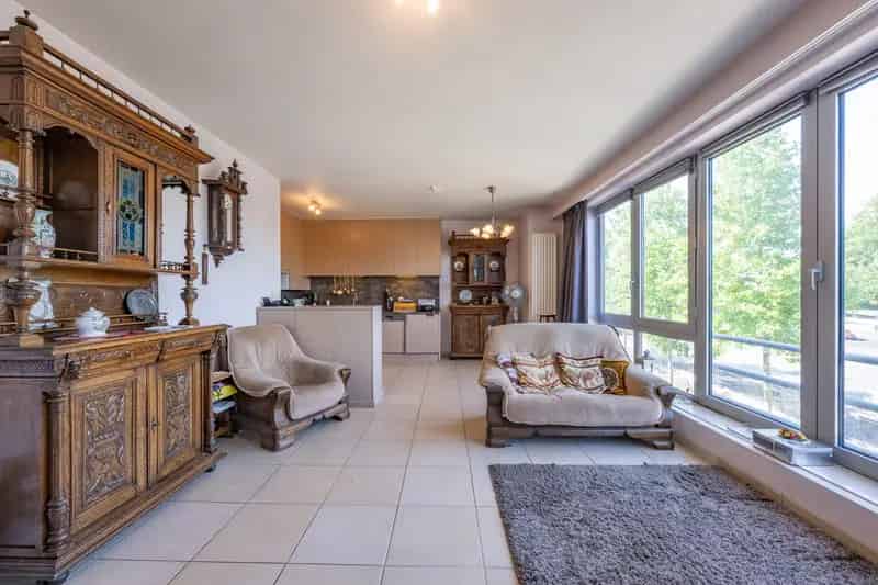 Lichtrijk Appartement Mortsel Marktplein