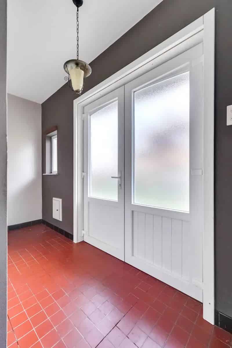 Te renoveren woning op 9397m² in Zonhoven