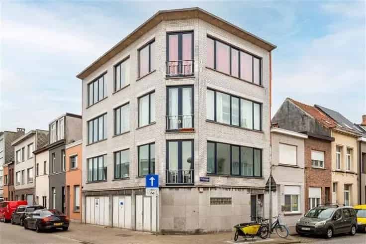 Appartement te koop 2 slaapkamers goede locatie