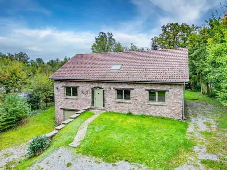 Huis Te Koop: 4-Gevelwoning 248m² met Grote Potentieel