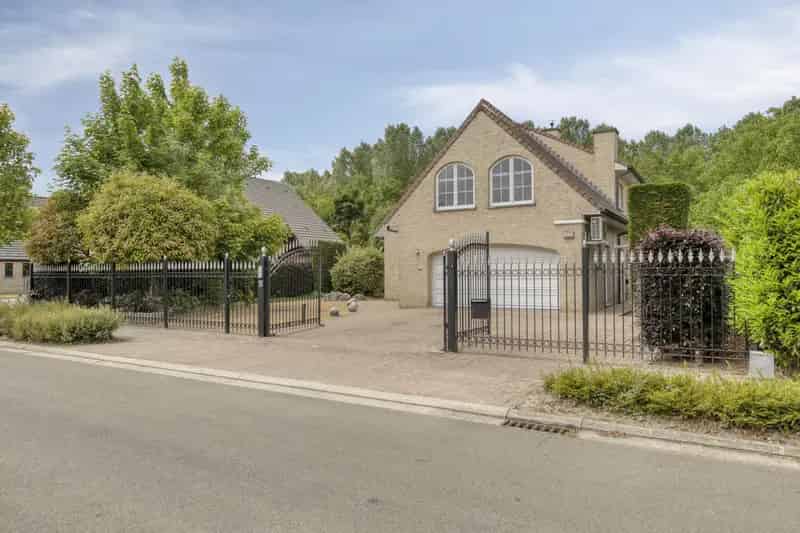 Luxe Villa te Koop Rustige Toplocatie 3 slaapkamers
