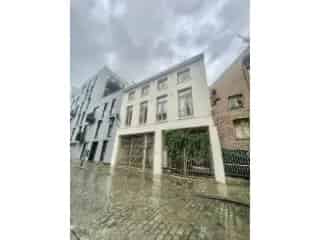 Magazijn-Werkplaats 1042m² te Brussel - Appartementen Ontwikkeling