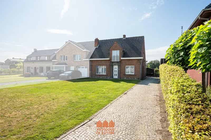 Huis te koop in Waarschoot