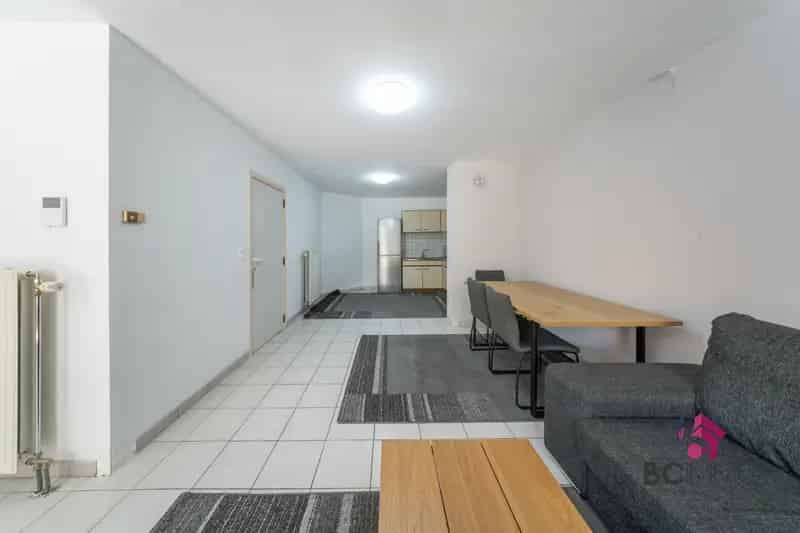 Appartement te Koop Genk - Instapklaar 2 Slaapkamers Terras