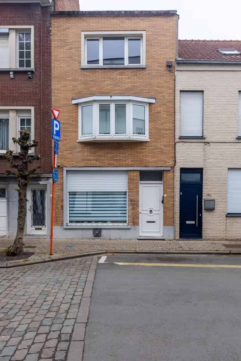 Huis te huur 4 slaapkamers centraal gelegen
