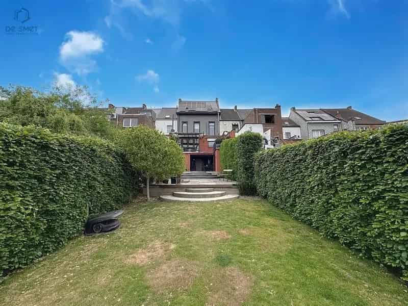 Huis te koop Geraardsbergen: 5 slaapkamers, lift, jachthaven zicht
