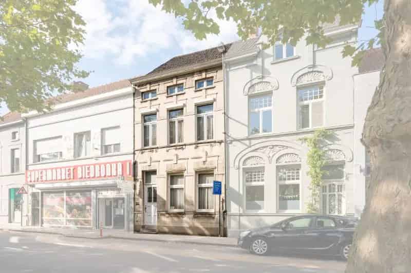 Te renoveren burgerwoning Roeselare