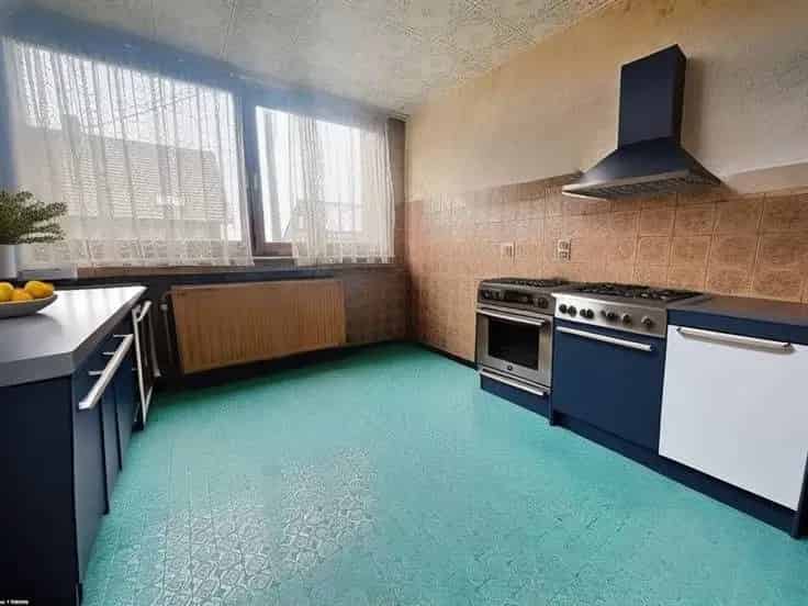 Huis te koop in Grâce-Hollogne: 3 slaapkamers, grote garage
