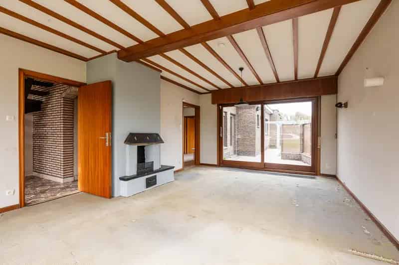 Huis te Koop Oosteeklo Mooi Uitzicht Nabij Dorpskern