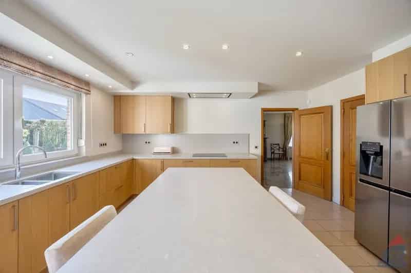 Ruime Villa 3 Slaapkamers Stadsrand