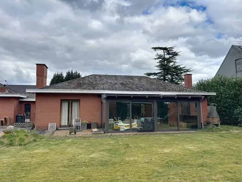 Huis te koop Aartselaar: Te renoveren woning met zuidtuin nabij A12