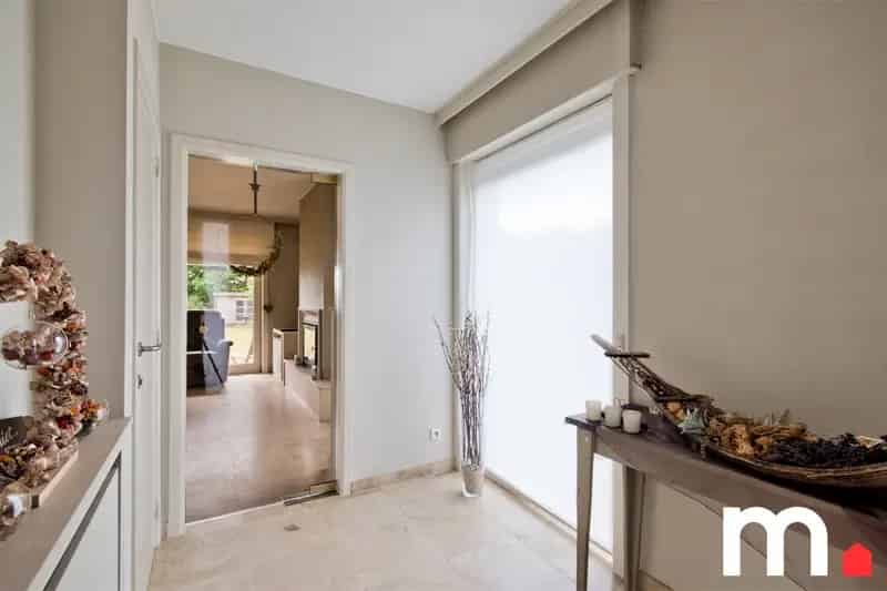 Villa met Praktijk te Deerlijk - 6 slaapkamers - EPC B