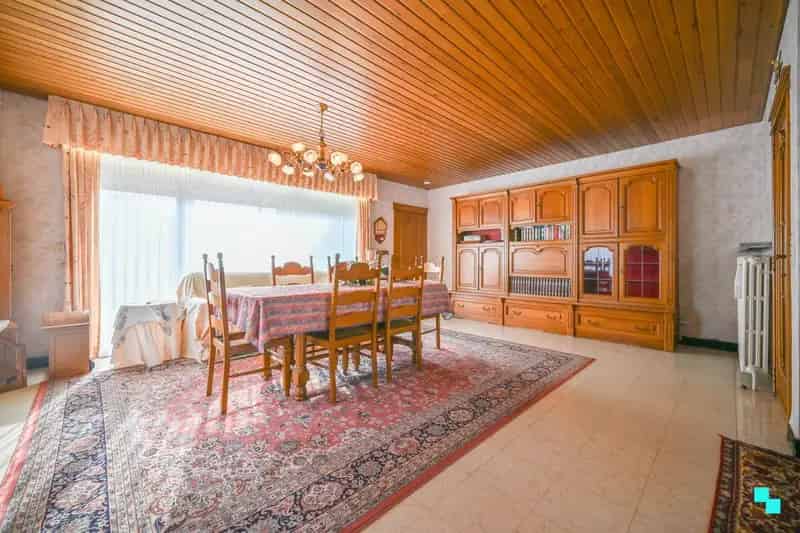 Hoekpand 4 slaapkamers Desselgem