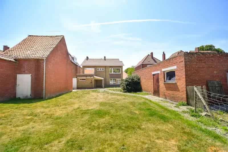 5 Slaapkamer Woning te Koop Oedelem