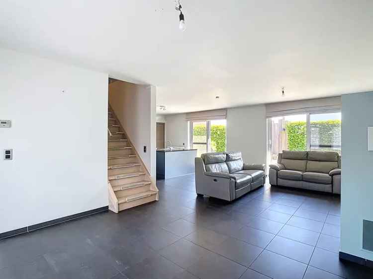 Huis te koop Denderwindeke: Ruime open bebouwing met tuin