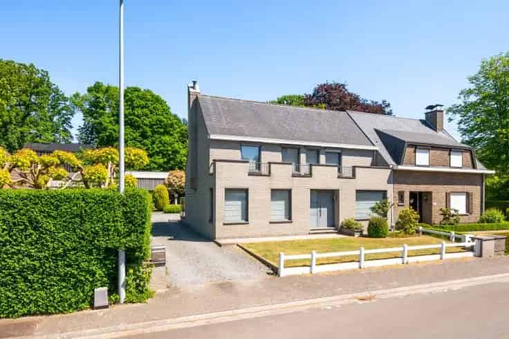 Huis Te Koop Merelbeke: Ruime gezinswoning met tuin