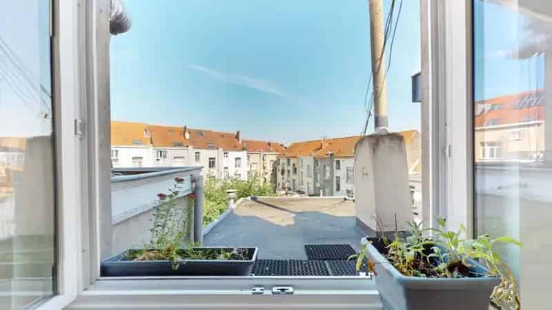 Appartement te renoveren Schaerbeek 1 of 2 slaapkamers