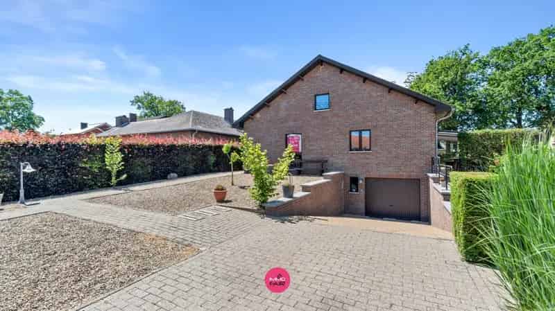 Ruime Charmante Woning Zutendaal Toplocatie