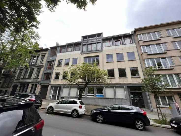 Appartement 2 Chambres 101m² Immeuble Rénové Terrasse 16m²