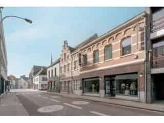 Handelspand te Koop Geel Centrum