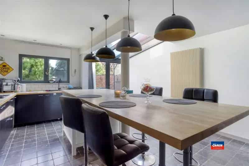 Gerenoveerde woning 3 slaapkamers tuin Mortsel