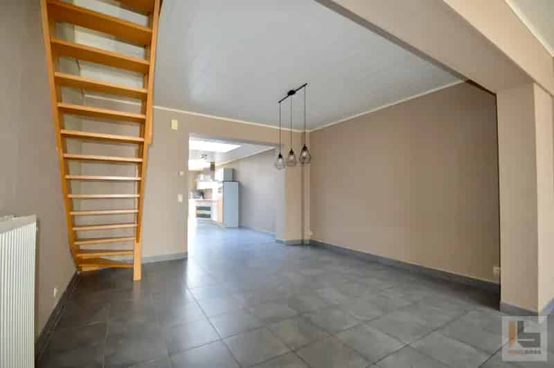 Huis te koop: Instapklare woning met tuin en garage