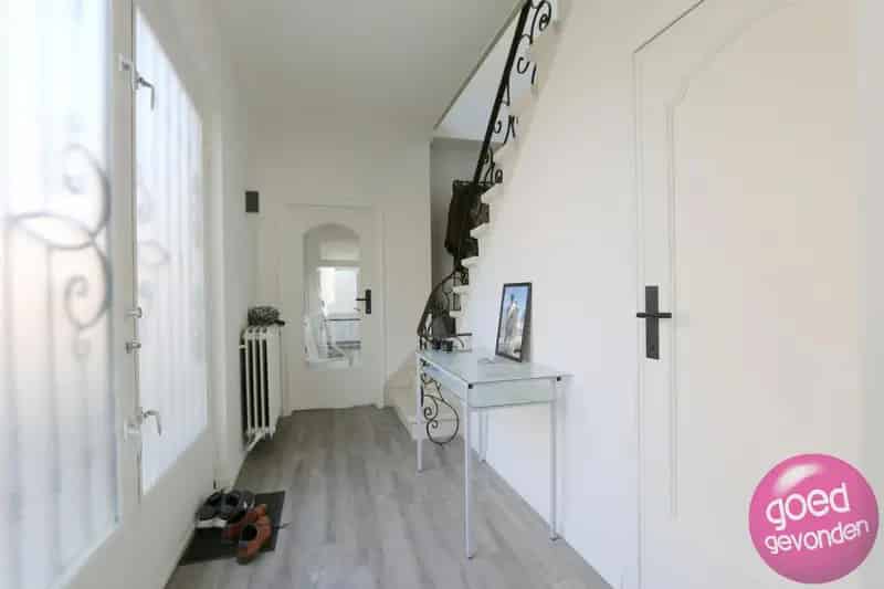 Woning 3-4 slaapkamers dubbele garage rustig centraal