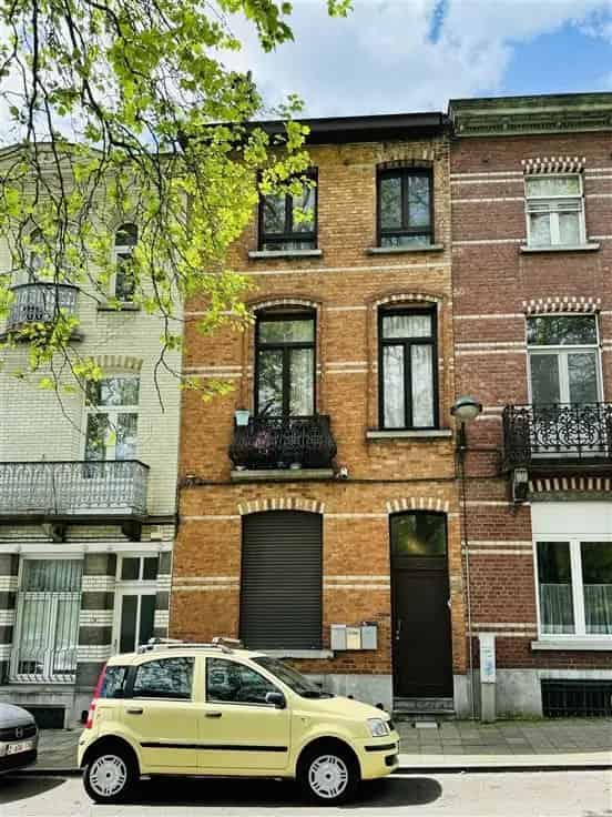 Duplex Appartement met Kantoor te Koop Nabij Prinses Clementinepark