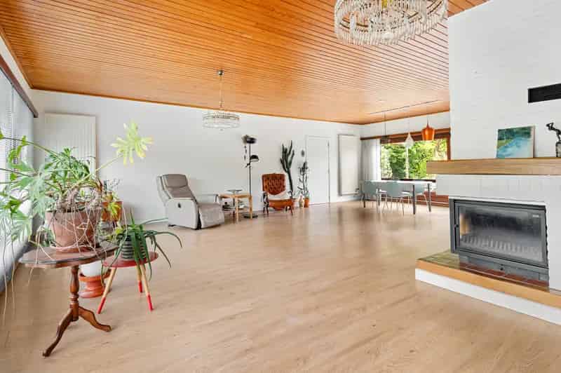 Huis te koop Halle-Zoersel 5 slaapkamers grote tuin
