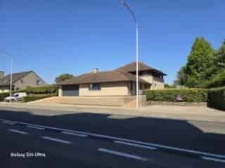 Moderne Villa met Praktijkruimte te Roeselare