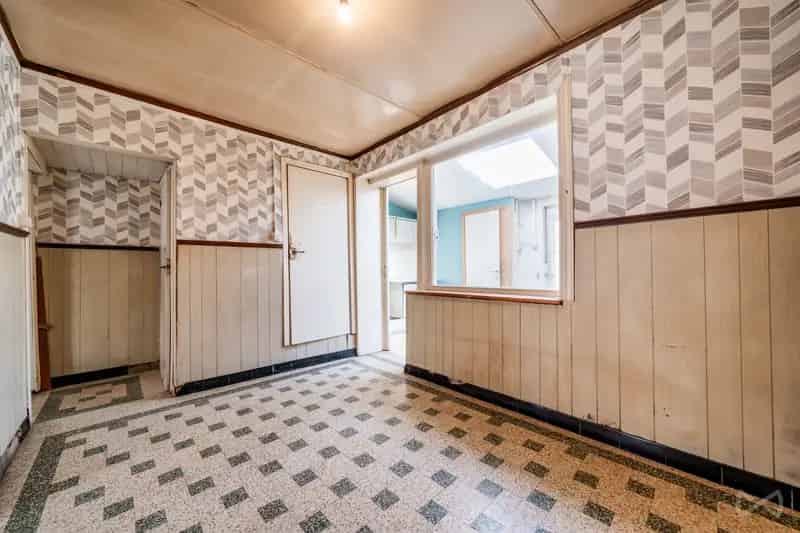 Huis te koop te Quaregnon: 2 slaapkamers, tuin, te renoveren