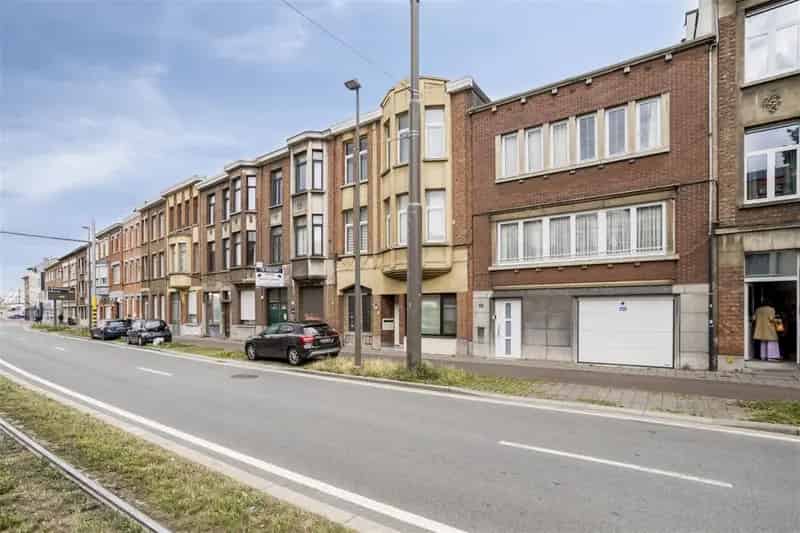 Ruime Bel-Etagewoning 4 Slaapkamers Betonconstructie