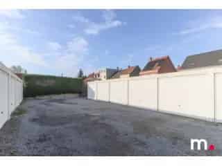 Garage te Koop Heule - Ruime Opslag Nabij Invalswegen
