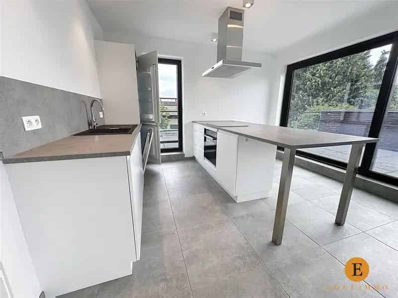 Modern Appartement te Koop - Ruim Terras en Autostaanplaats