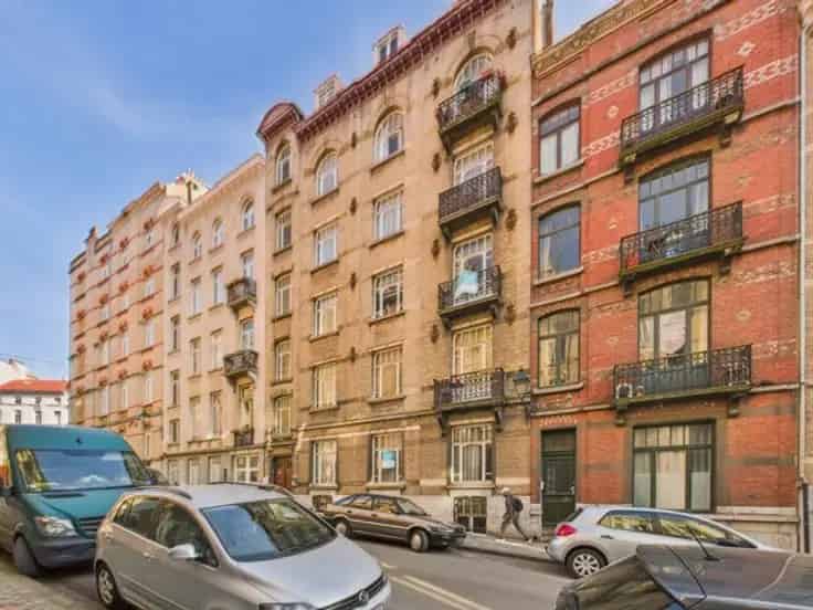 Duplex Te Koop Sint-Gillis 185m² 3 slaapkamers 2 badkamers Terras