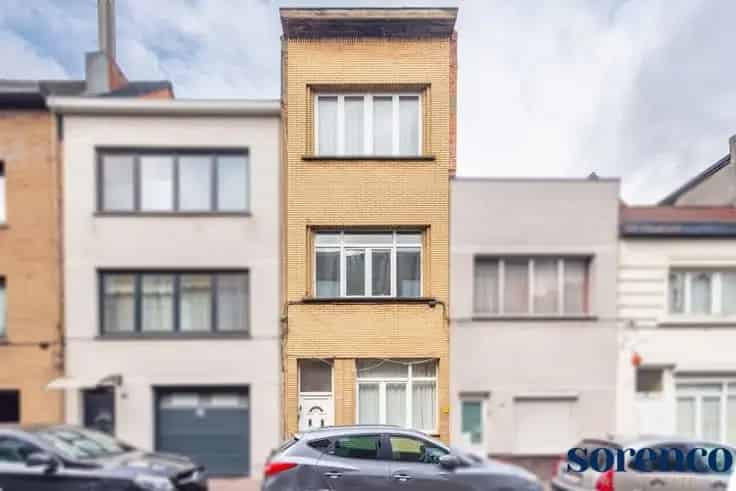 Appartementenblok Antwerpen Centrum Te renoveren 3x 1 slaapkamer