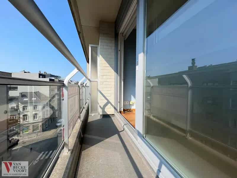 Hedendaagse Studio te Koop te Oostende Nabij Strand