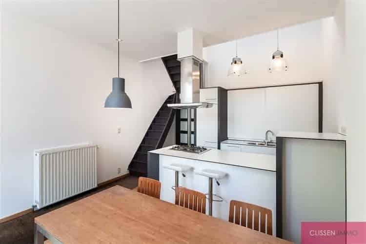 Huis te Koop Berchem: Instapklare Woning met Karakter