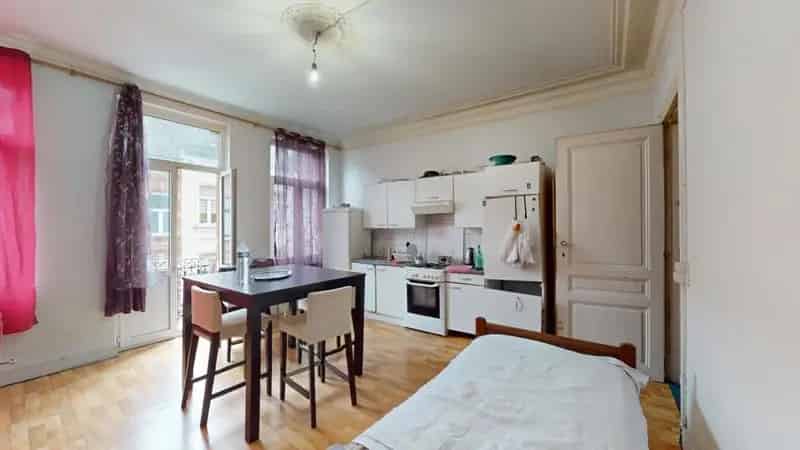Appartement te Schaerbeek 1 slaapkamer 63m²