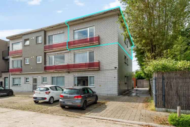 Te koop appartement met 2 slaapkamers, terras en garage in centrum