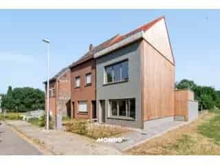 Huis te koop Niel - Gerenoveerde HOB met 3 slaapkamers en tuin