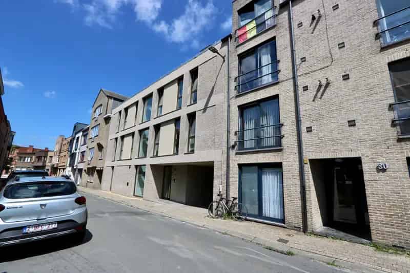 Appartement te koop Sint Niklaas 1 slaapkamer terras garage