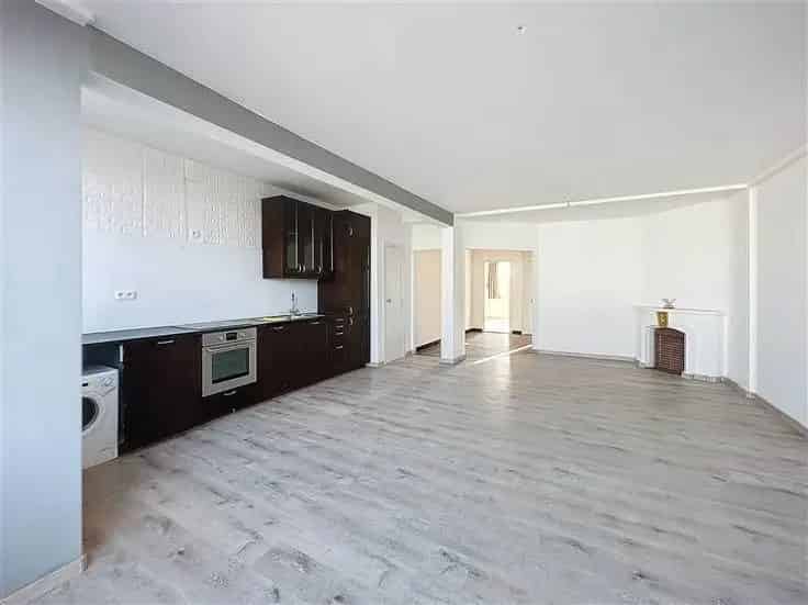 Appartement Te Koop 75m² 2 slaapkamers Nabij Europese Wijk